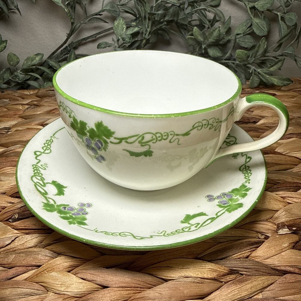 Shelley England Fine Bone China Late Foley Grapes Tea Cup & Saucer Set Vintage